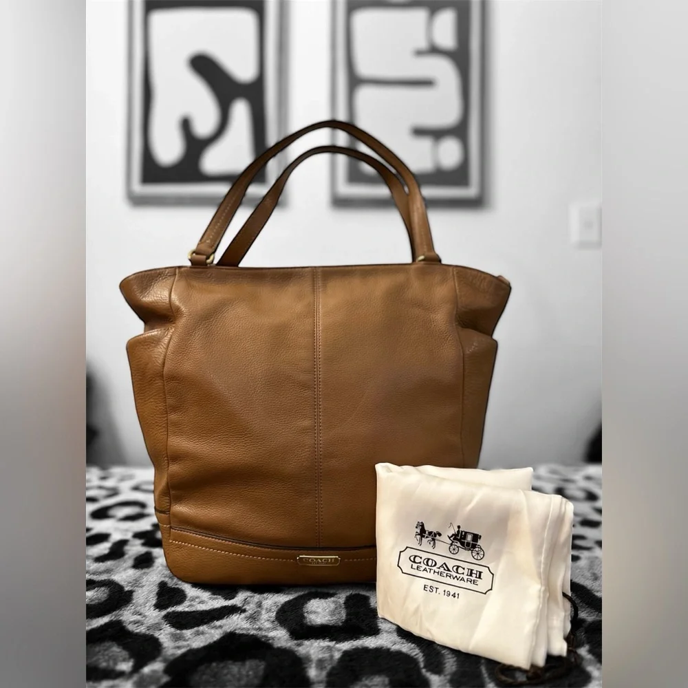 Coach Brown Leather Tote Bag - Picture 1 of 6